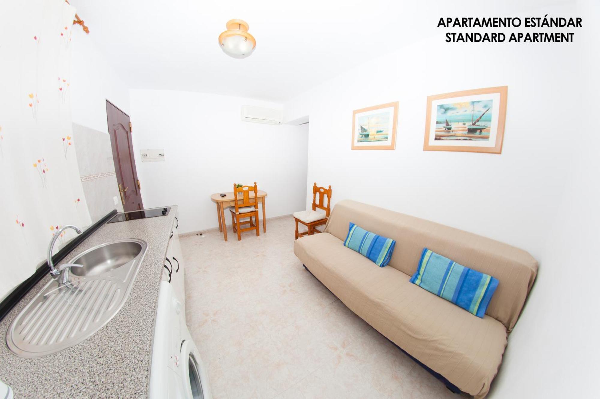 Apartamentos Rurales Santos Benajarafe Bilik gambar