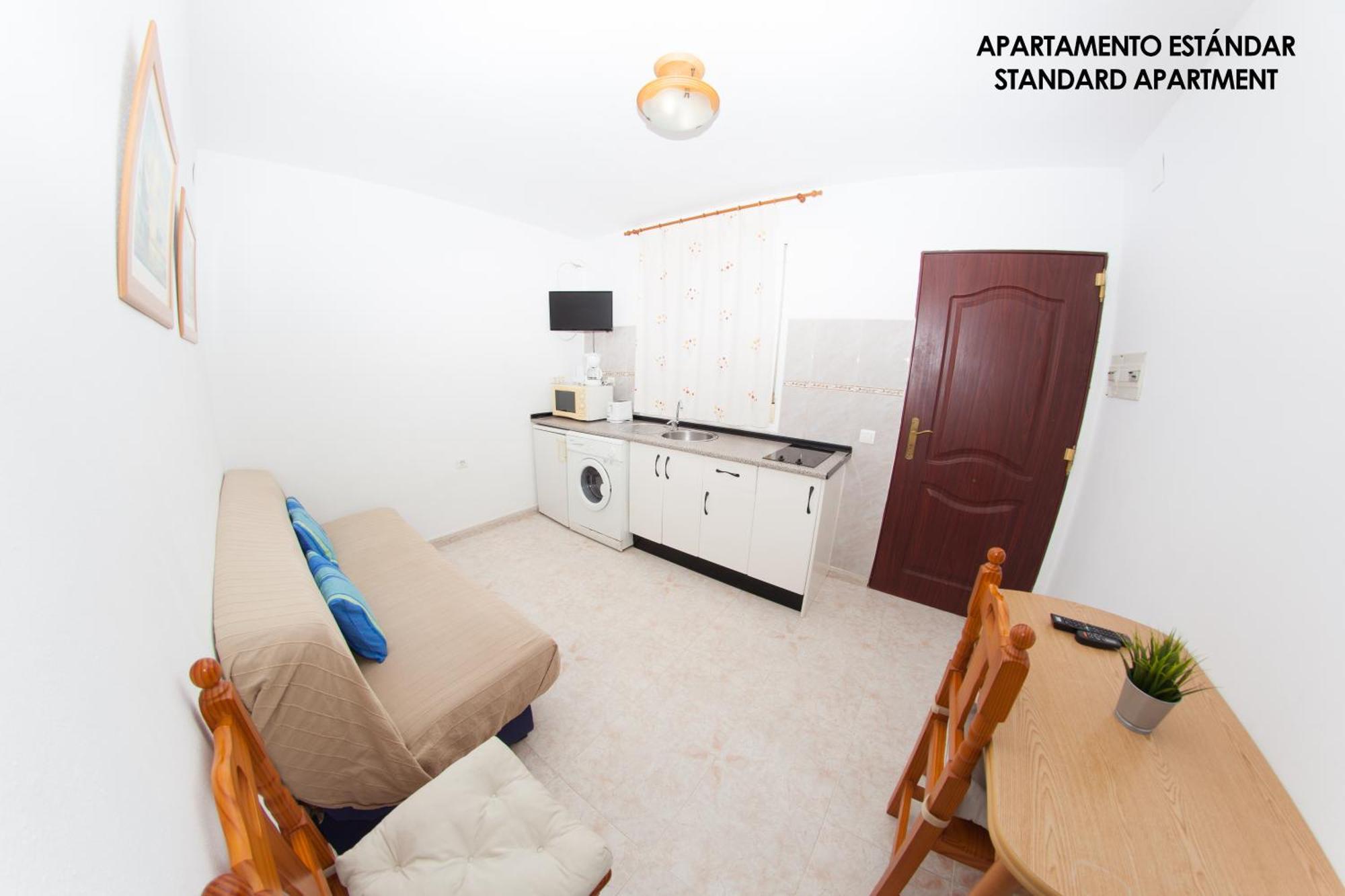 Apartamentos Rurales Santos Benajarafe Bilik gambar