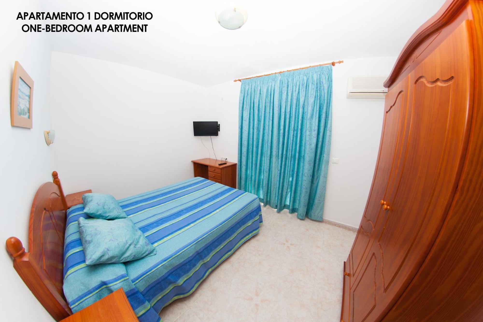 Apartamentos Rurales Santos Benajarafe Bilik gambar