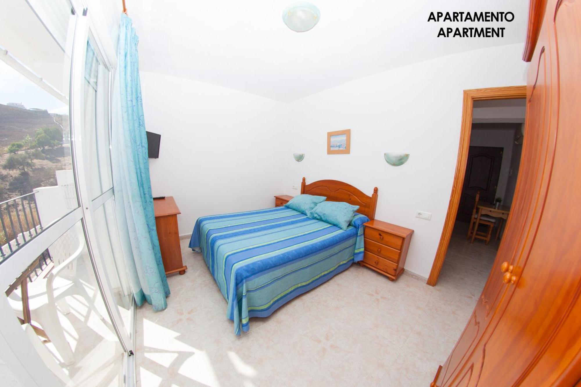 Apartamentos Rurales Santos Benajarafe Bilik gambar