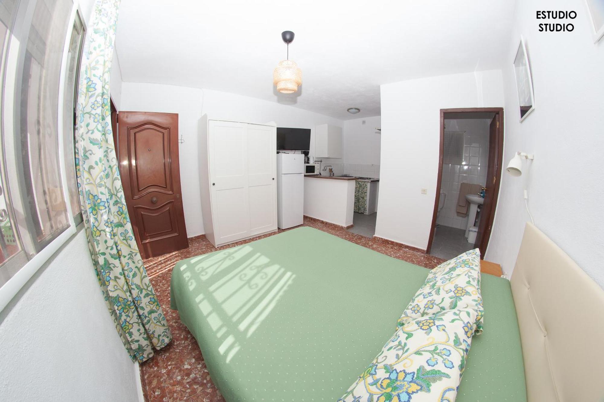 Apartamentos Rurales Santos Benajarafe Bilik gambar