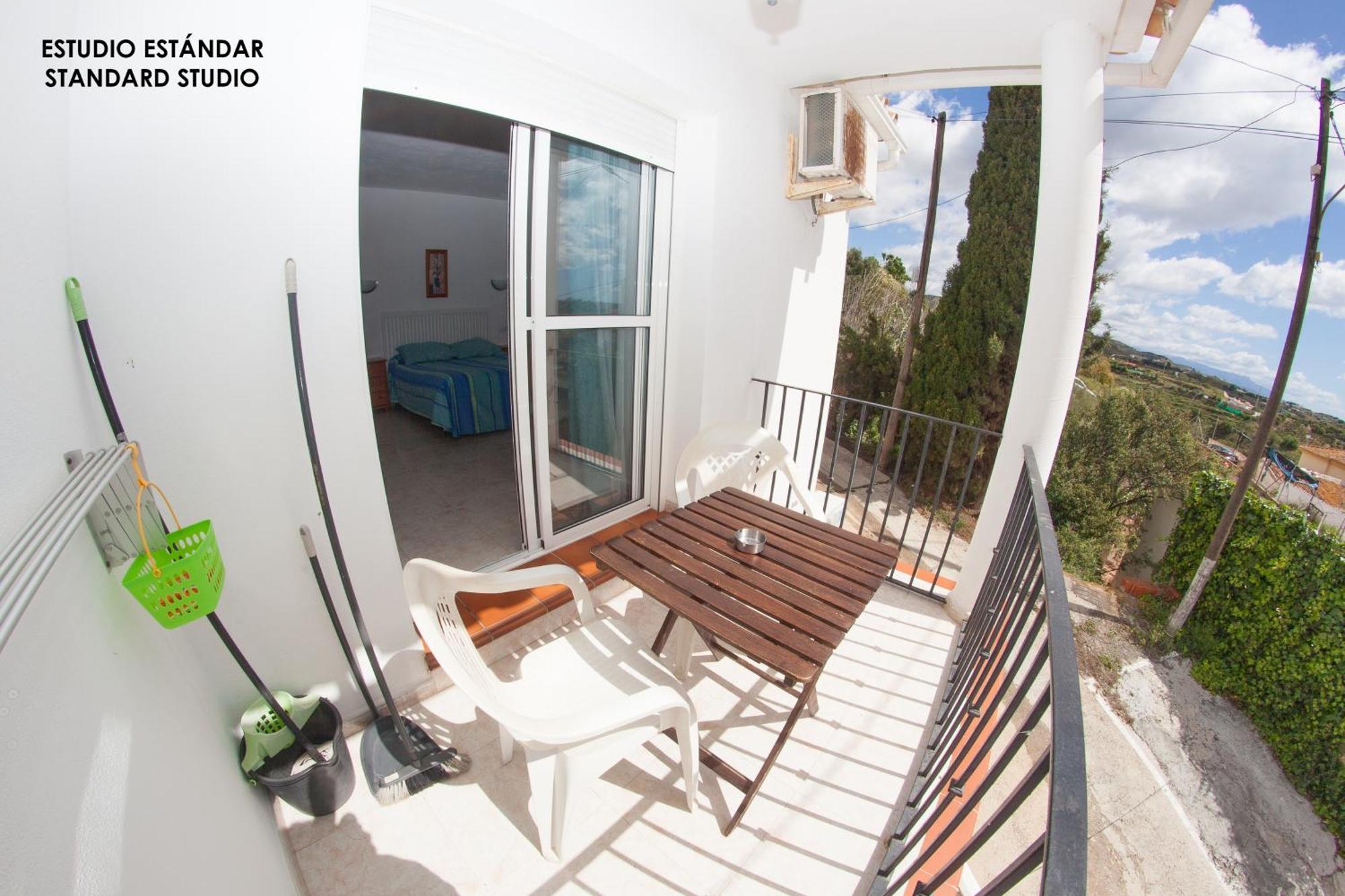 Apartamentos Rurales Santos Benajarafe Bilik gambar